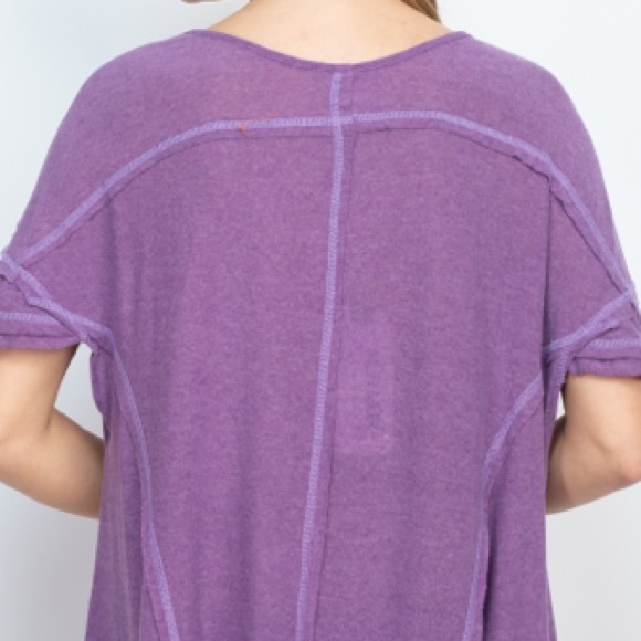 Lilac purple inside-out seam curved hem loose top. - Picture 4 of 16